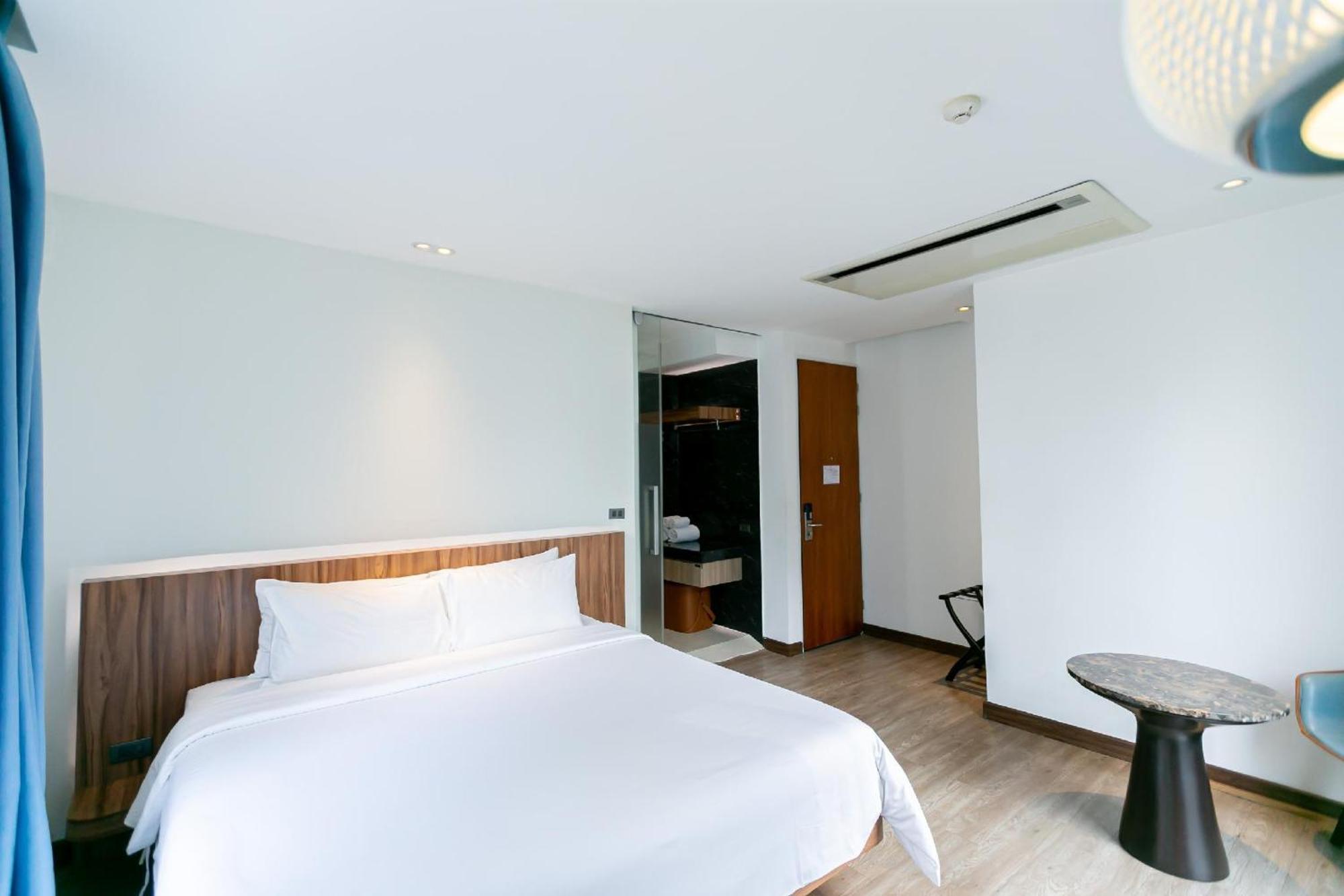 Uno Express Hotel Bangkok Exterior foto